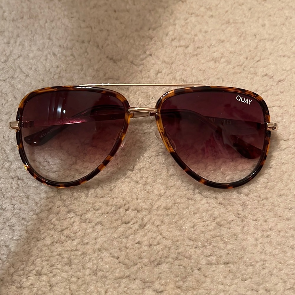 QUAY tortoise mini highkey sunglasses